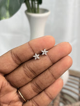 Star Earlobe studs - H2