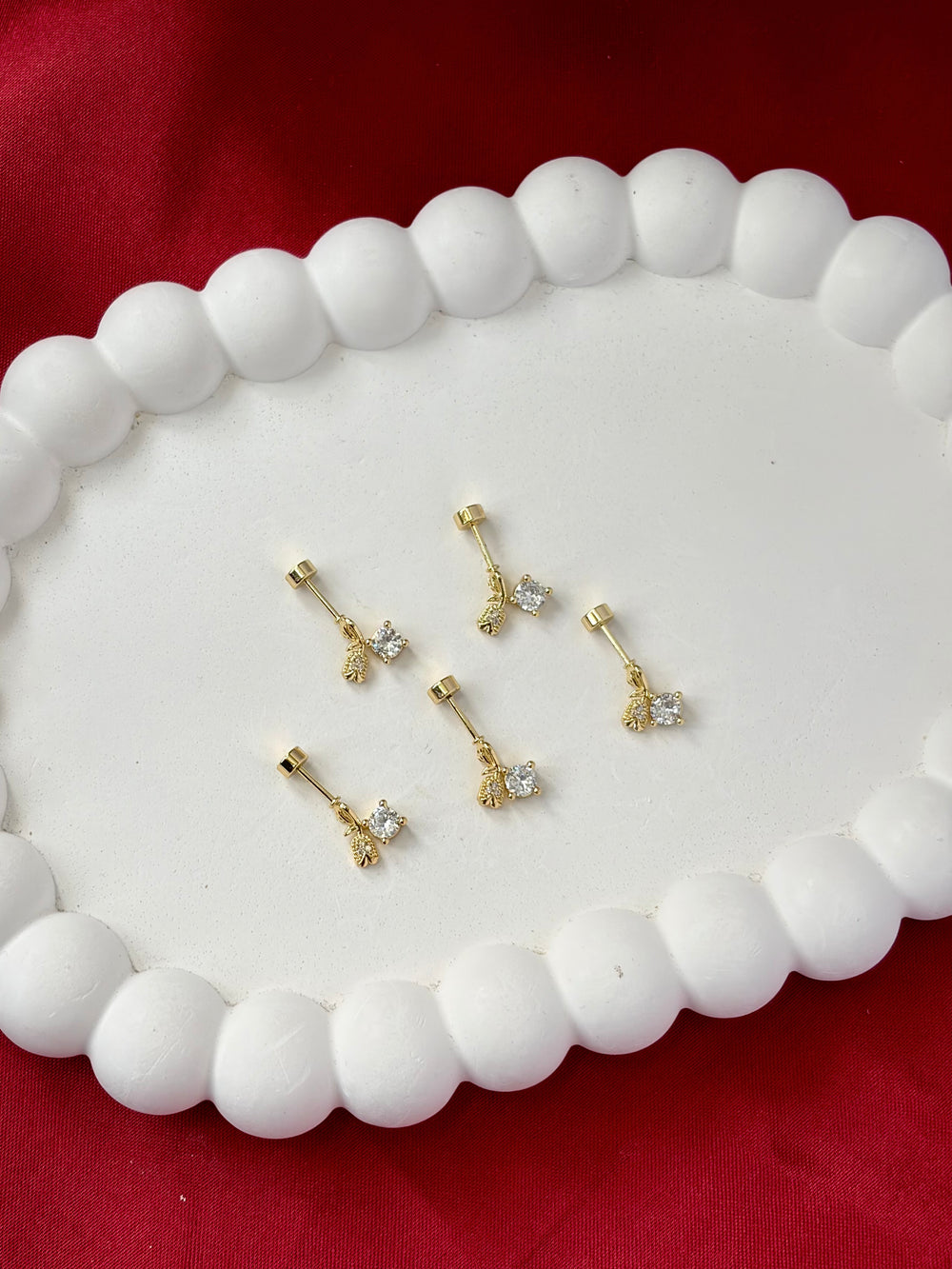 Leaf Twig Solitaire Stud Earrings – Stainless Steel