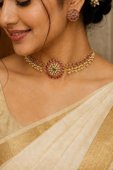 Premium Kemp Stone Pearl Drop Choker Necklace Set - AN16