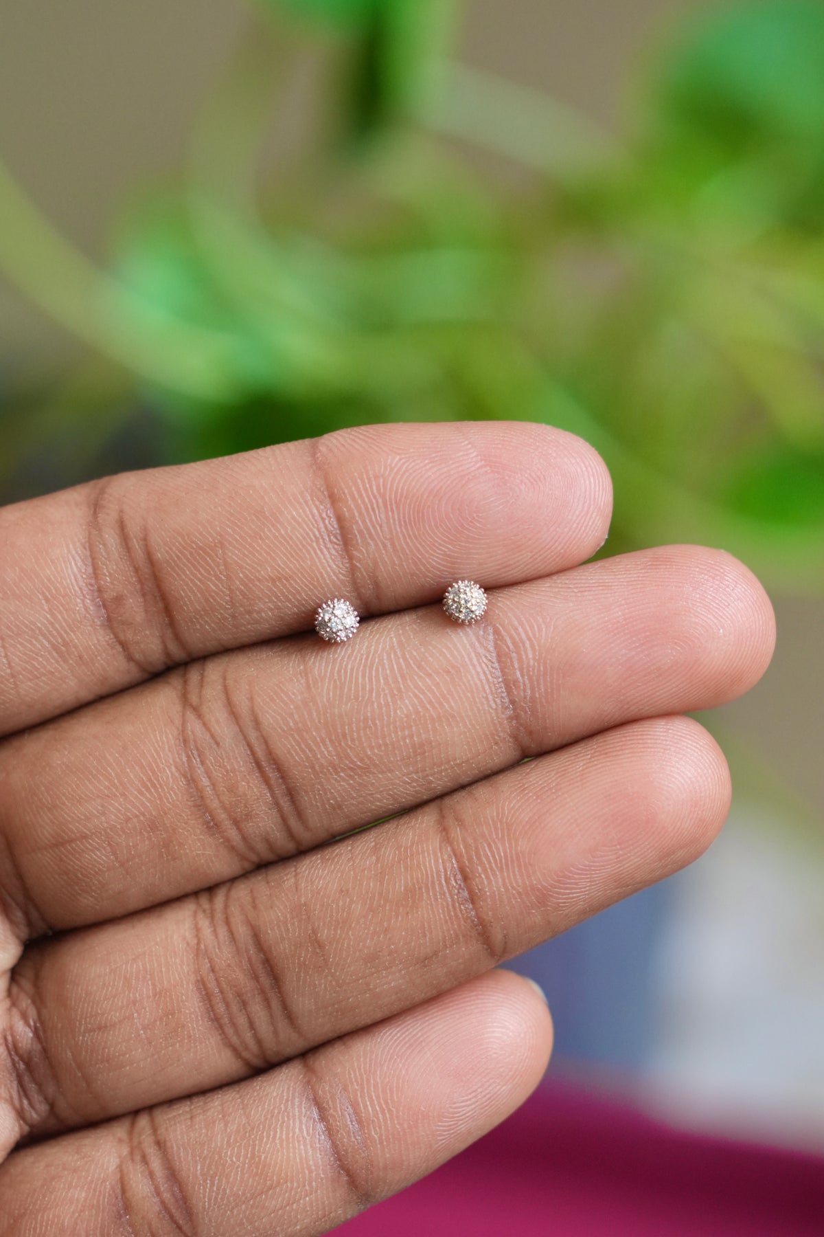 Silver Round Stoned Earlobe studs - H6