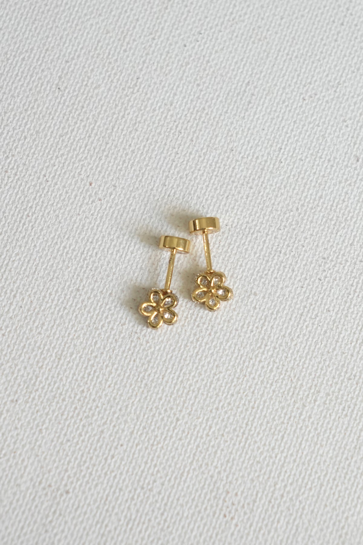 Floral Anti tarnish Bugadi