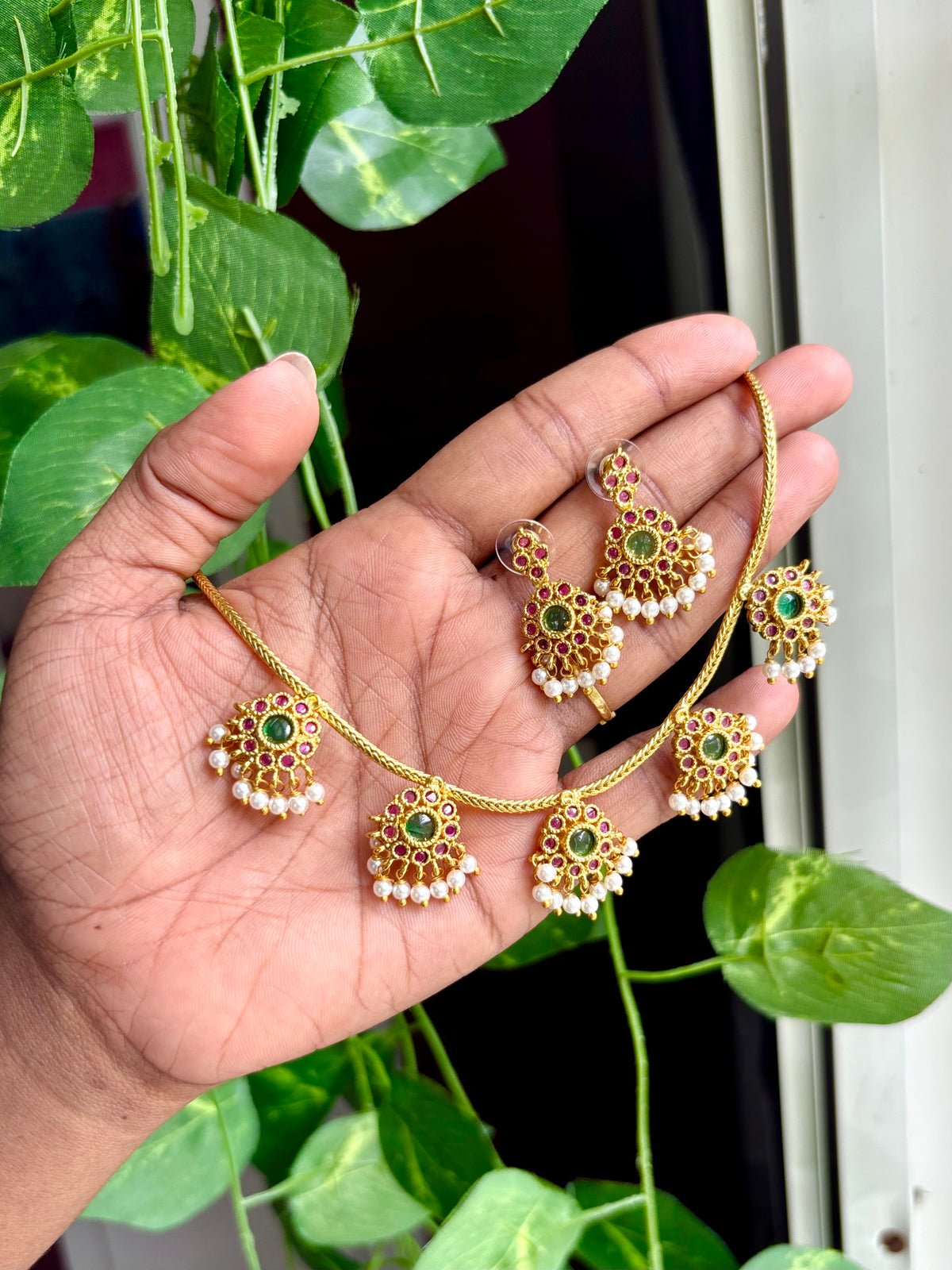 Premium Traditional Kemp Stone Drops Necklace Set - AN14