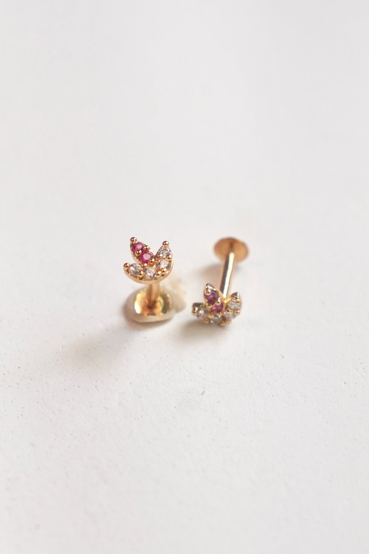 Elegant Second Stud - SSB8