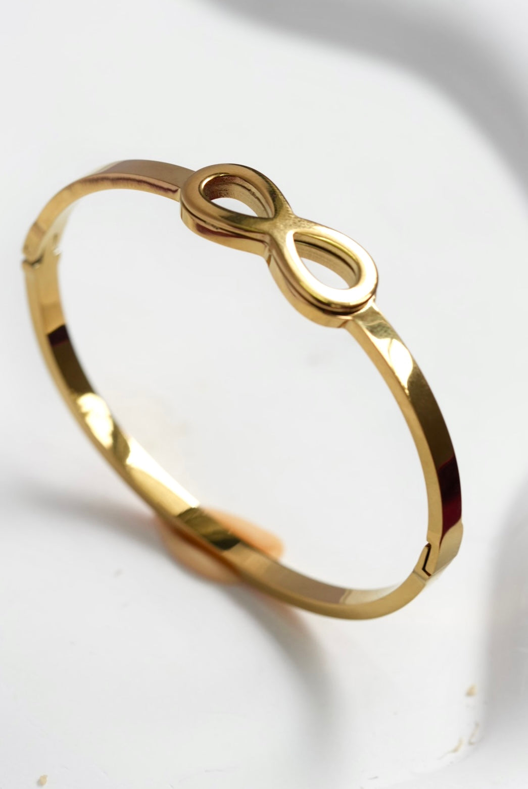 316 L Anti-Tarnish Trending Infinity Bracelet – Gold Finish