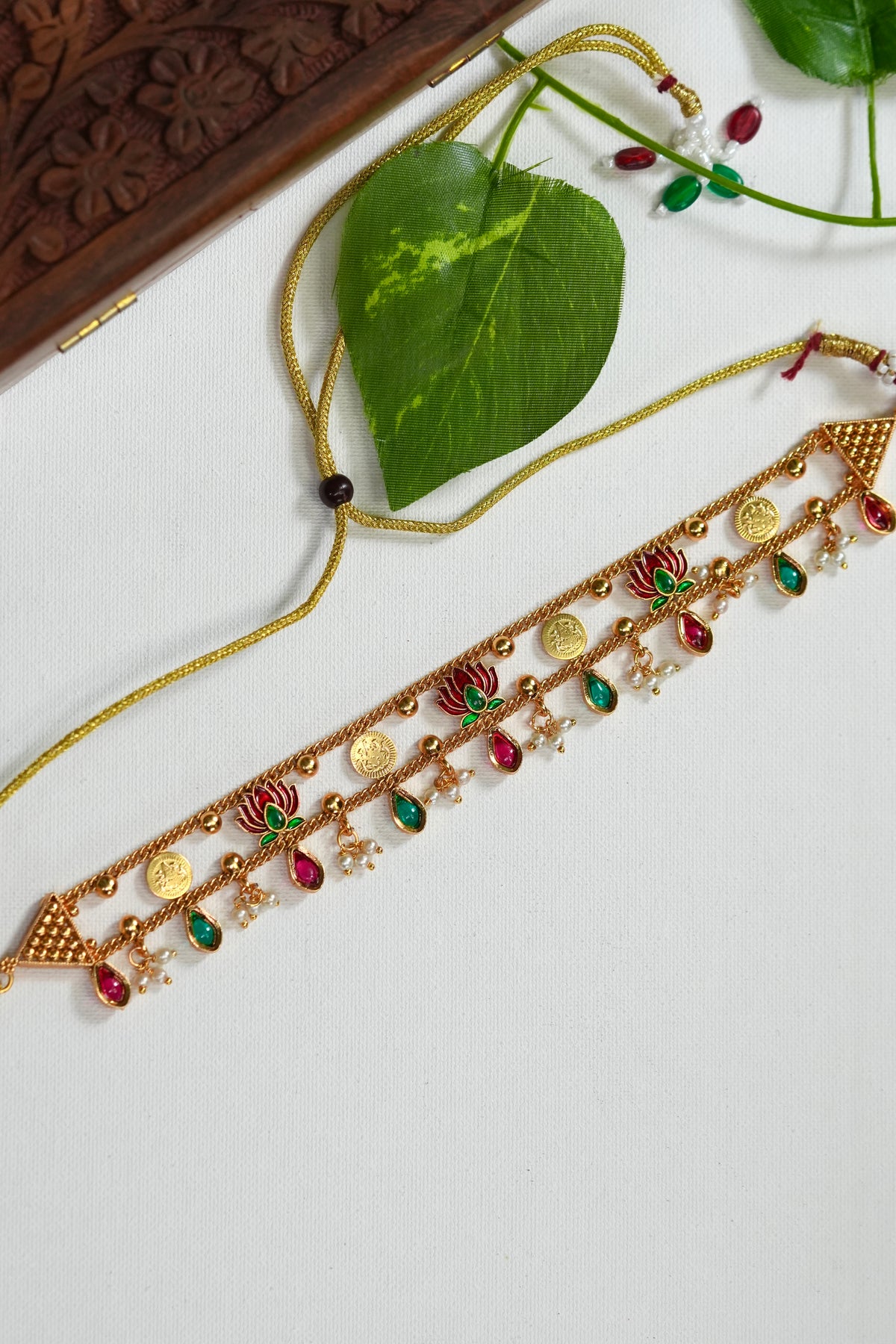 Elegant Lotus Antique Choker Set - TC005