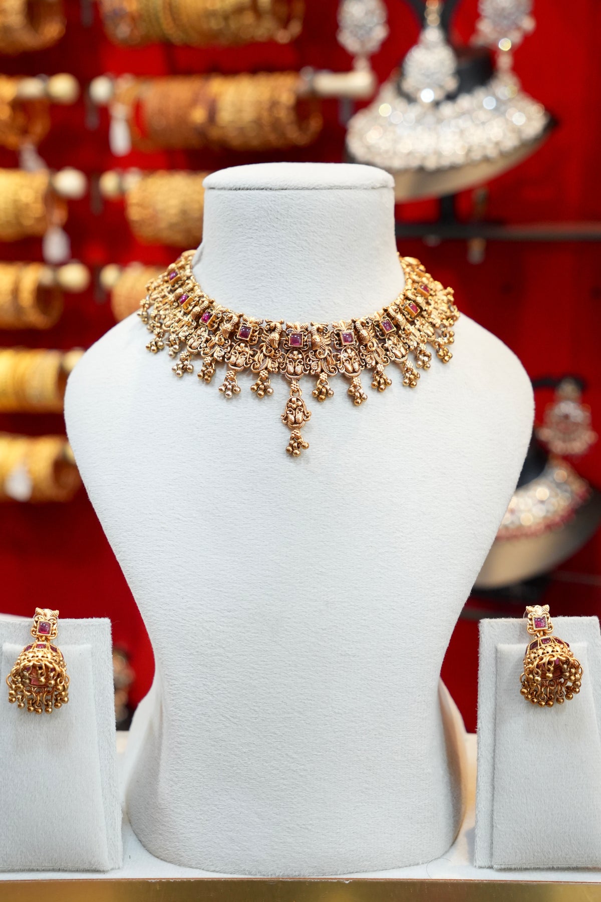 Classic Peacock Red stoned Necklace set - TN012
