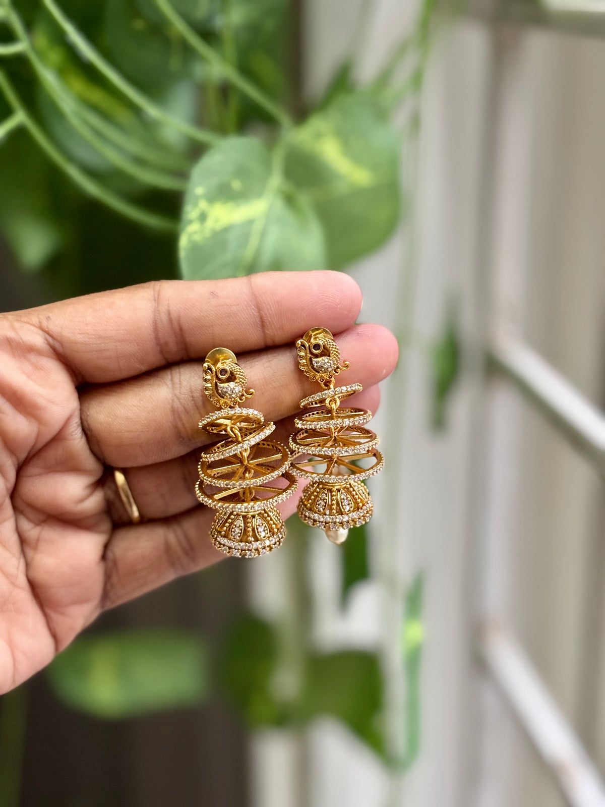 Stylish Halo Twist AD Jhumka - AJ05