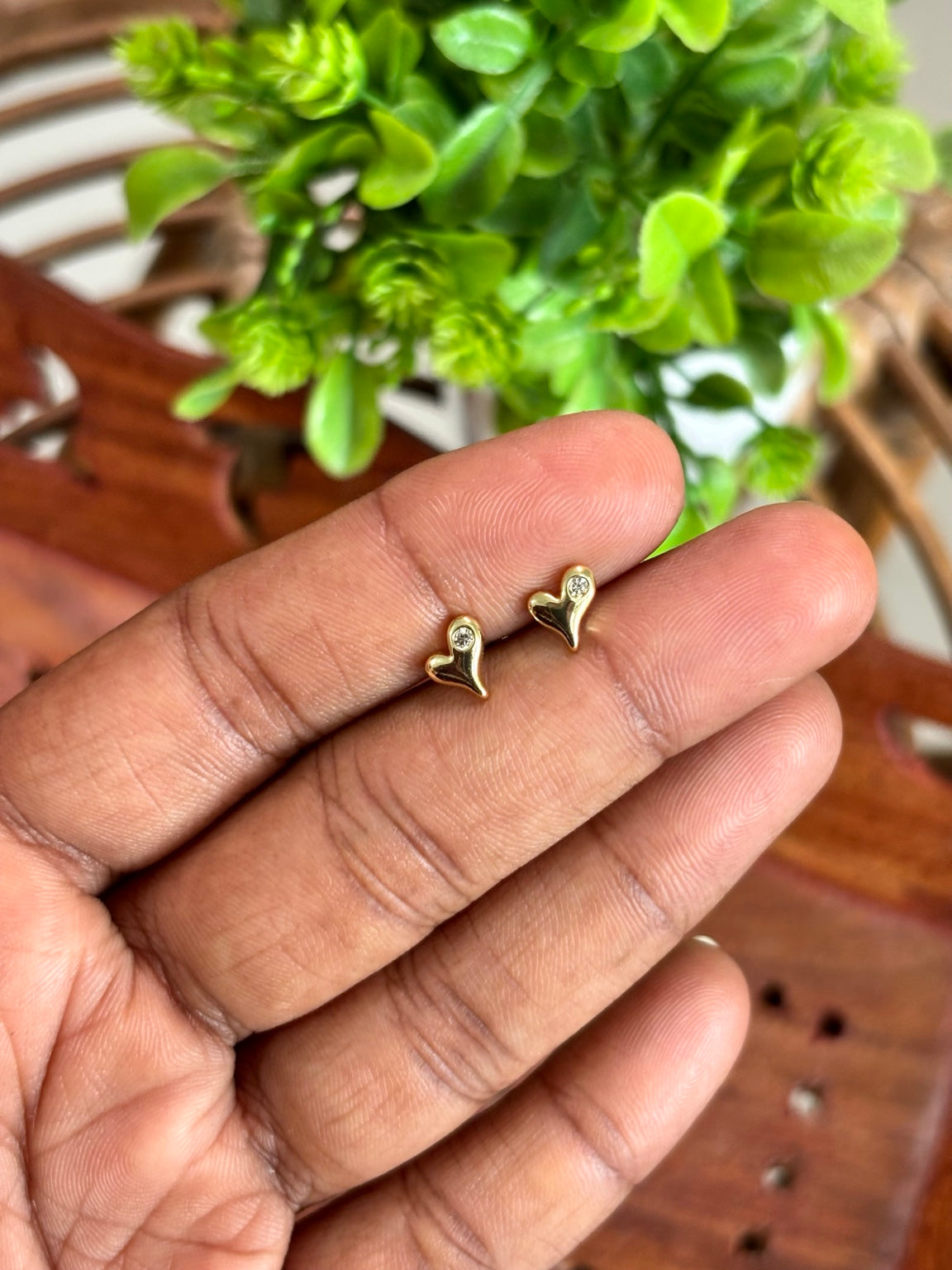 Cute Heart Stoned Helix Studs