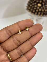 Elegant Ribbon Ear Studs - SSB41